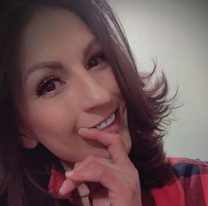 Meet your Posher, Kendra thompson